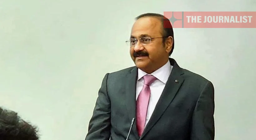 25 വർഷമായി എംഎൽഎ ആയിരിക്കുന്ന ഞാൻ നിവേദനം കീറിക്കളയുമോ; വിശദീകരണവുമായി വിഡി സതീശൻ