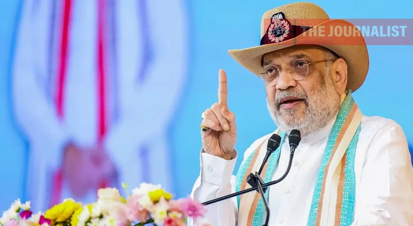 നക്സലുകളെ ഉന്മൂലനം ചെയ്തതുപോലെ നുഴഞ്ഞുകയറ്റക്കാരെയും ഉന്മൂലനം ചെയ്യാൻ കഴിയും: അമിത് ഷാ