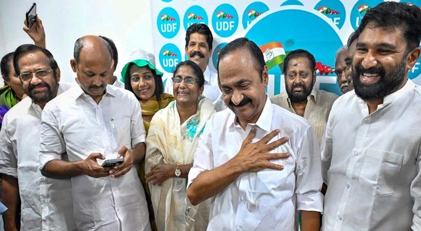 യുഡിഎഫ് സർക്കാരിന്റെ രണ്ടുമാസം: കോൺഗ്രസിൽ ഗ്രൂപ്പ് പോര് കത്തുന്നു