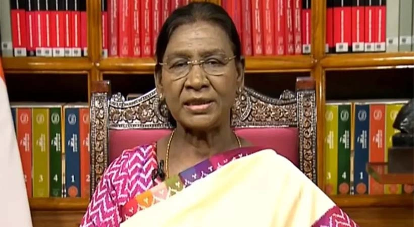 വികസിത ഭാരതത്തിലേക്കുള്ള യാത്രയിൽ രാജ്യം; എല്ലാവർക്കും നീതി ഉറപ്പാക്കണമെന്ന് രാഷ്ട്രപതി