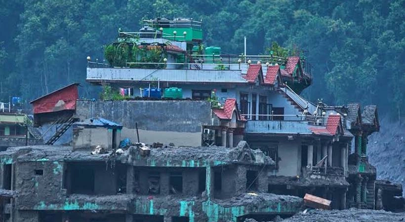 അന്താരാഷ്ട്ര സമ്മർദ്ദത്തിന് വഴങ്ങി നേപ്പാൾ; വെള്ളപ്പൊക്ക ദുരന്തത്തിൽ കാണാതായ വിദേശികളെ തേടി പ്രത്യേക രക്ഷാസംഘങ്ങൾ എത്തും