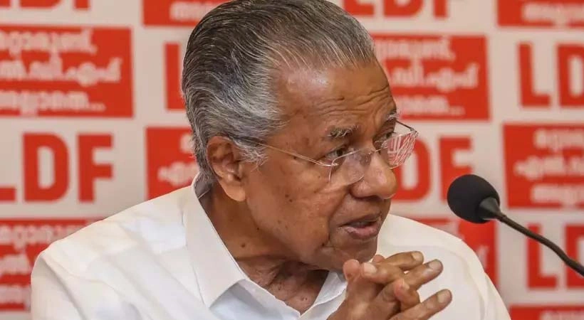 എസ്എഫ്ഐ സമരത്തിലെ പൊലീസ് ലാത്തിച്ചാർജ്; പരിക്കേറ്റ വിദ്യാർഥികളെ സന്ദർശിച്ച് പിണറായി വിജയൻ