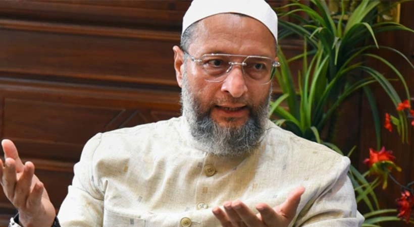 മുസ്ലീങ്ങൾക്ക് ഭരണഘടന ഉറപ്പുനൽകുന്ന മതസ്വാതന്ത്ര്യം ഇനി ബാധകമല്ലേ; ചോദ്യവുമായി അസദുദ്ദീൻ ഒവൈസി