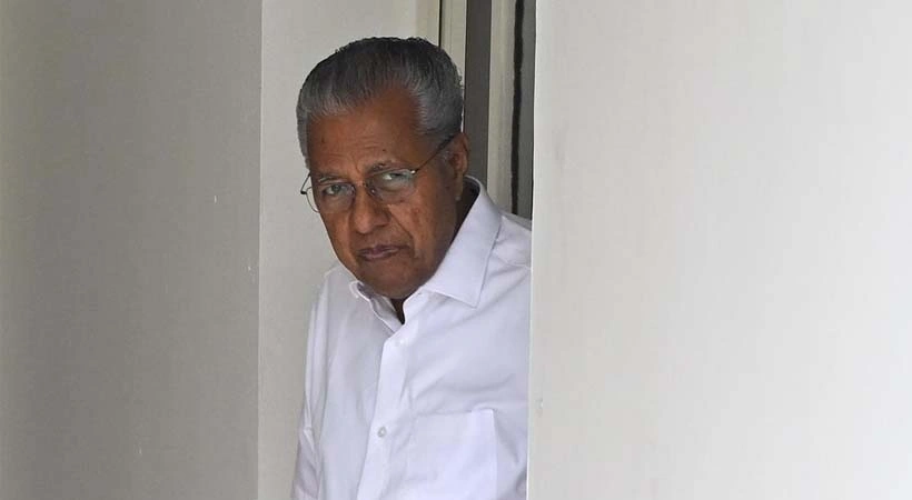 ക്ഷേമ പെൻഷൻ നൽകാതിരിക്കാനുള്ള മുൻകൂർ ജാമ്യം; ധവളപത്രത്തിനെതിരെ പിണറായി വിജയൻ