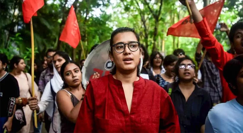 ഡൽഹി പൊലീസിന്റെ ബോണ്ട് നോട്ടീസ്; നിയമപോരാട്ടത്തിനൊരുങ്ങി നേഹ ബോറ